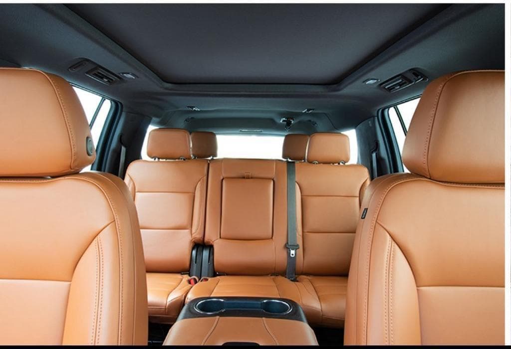 Dritte Sitzreihe und Rücksitze des GMC Yukon Elevation